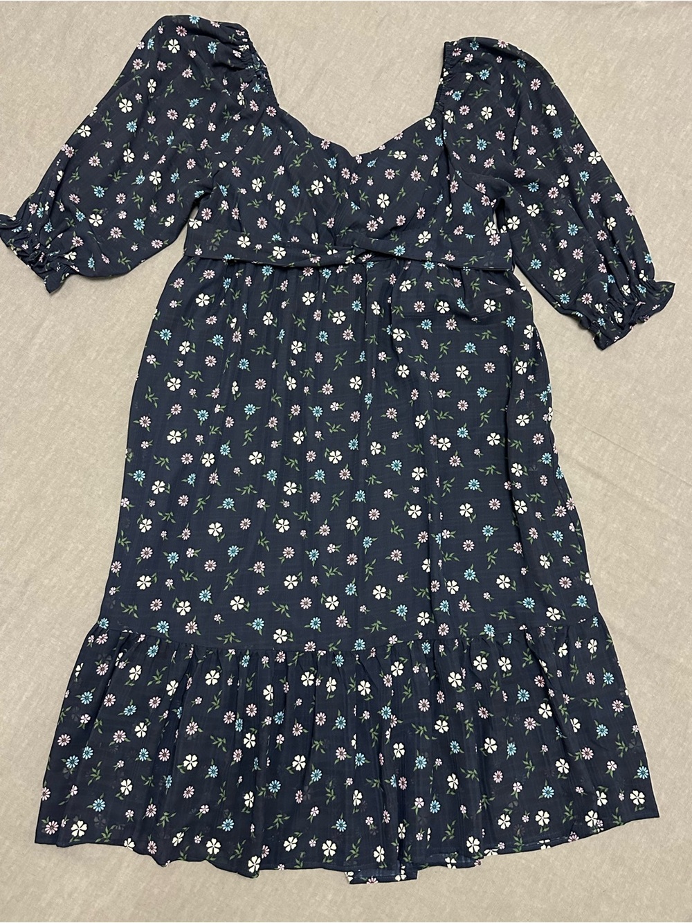 🆕 Allovin Navy Floral Puff-Sleeve Midi Dress